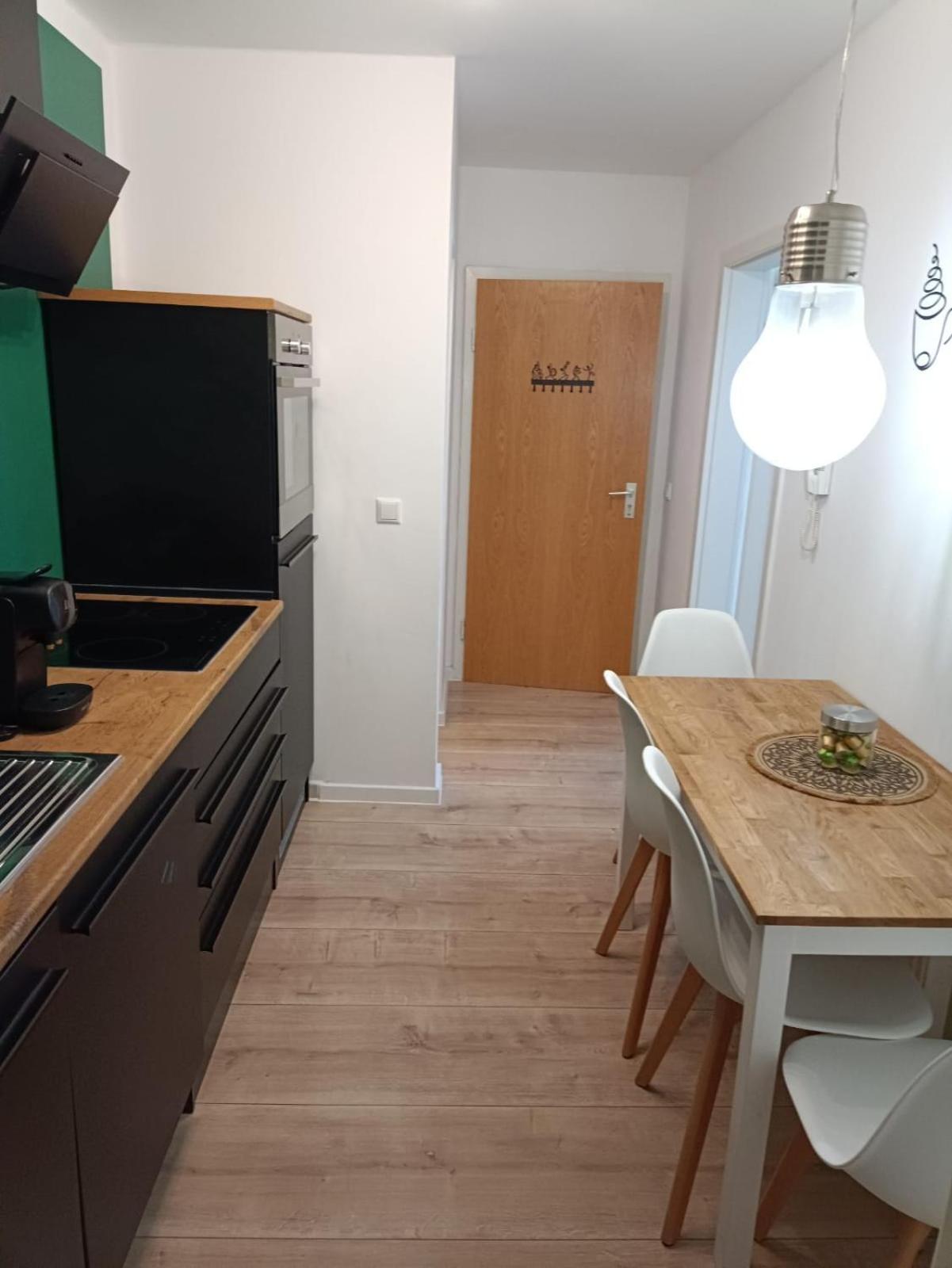 Ferienwohnung Enzian - Naehe Kapellplatz - Oeffentlicher Parkplatz - Aufzug Altötting Eksteriør bilde
